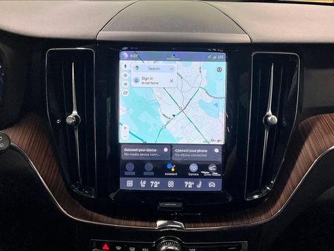 Certified 2023 Volvo XC60 B5 Plus w/ Climate Package AWD/4WD image 15