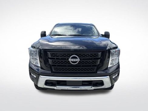 Used 2023 Nissan Titan SV w/ SV Convenience Package AWD/4WD image 5