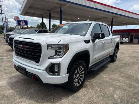 Used 2019 GMC Sierra 1500 AT4 w/ AT4 Preferred Package AWD/4WD image 3