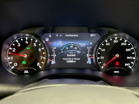 Used 2023 Jeep Compass Latitude w/ Sun and Sound Group AWD/4WD image 13