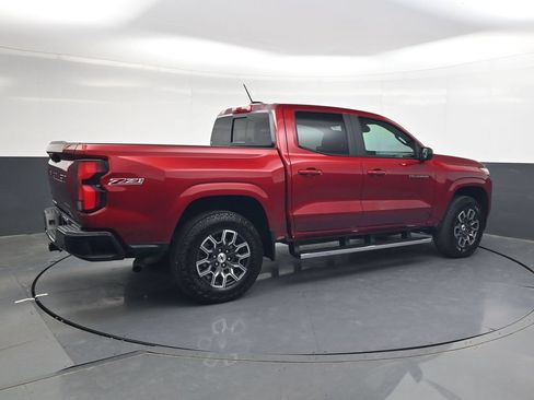 Used 2026 Chevrolet Colorado Z71 w/ Technology Package AWD/4WD image 4