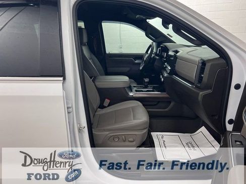 Used 2023 GMC Sierra 1500 SLT w/ SLT Premium Plus Package image 37