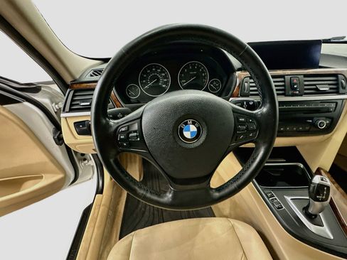 Used 2013 BMW 328i xDrive Sedan AWD/4WD image 18