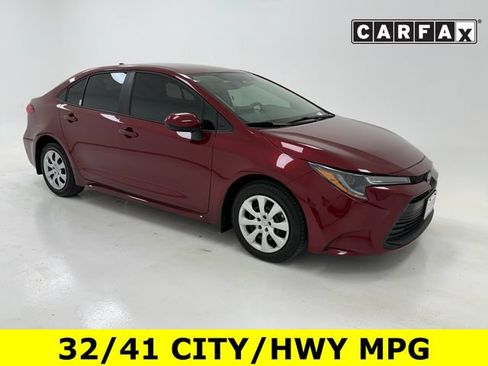 Used 2026 Toyota Corolla LE FWD image 1