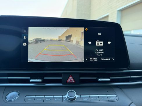 Used 2024 Hyundai Elantra SEL FWD image 27