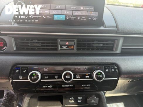 Used 2025 Honda Pilot Black Edition image 22