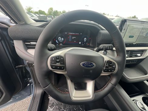 New 2026 Ford Explorer Active AWD/4WD image 24