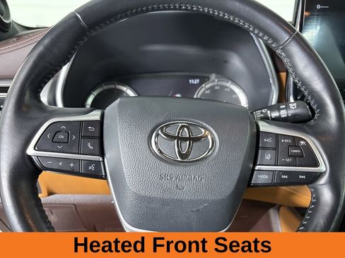 Used 2022 Toyota Highlander Platinum image 16