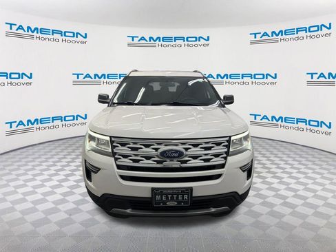 Used 2018 Ford Explorer XLT FWD image 8