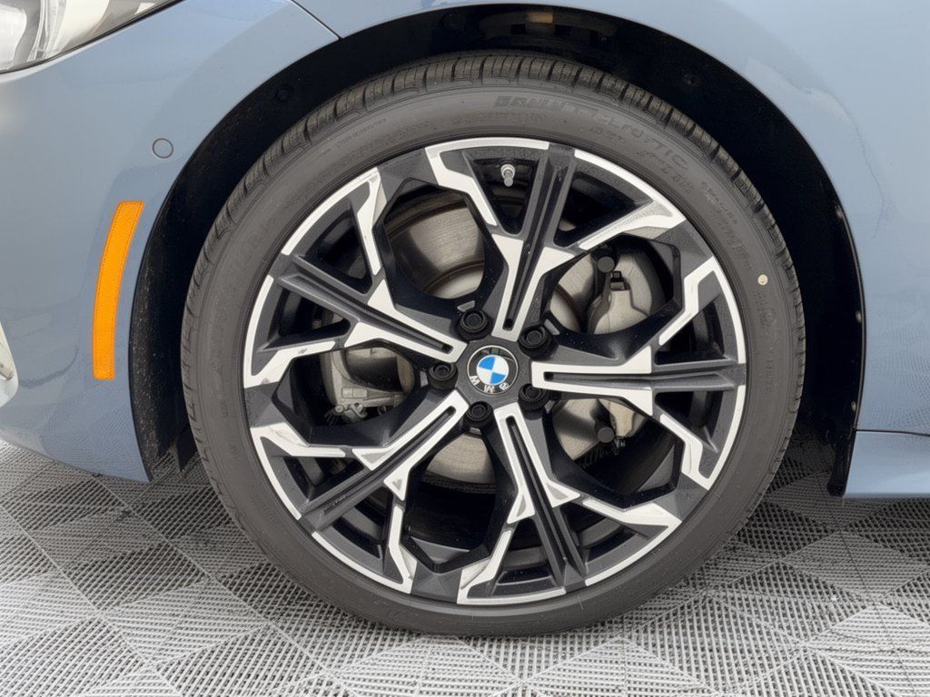 Certified 2025 BMW 330i Sedan RWD image 13