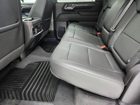 Used 2024 Chevrolet Silverado 2500 LTZ w/ LTZ Premium Package image 39