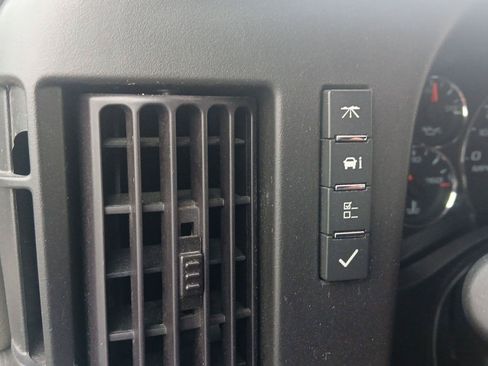 Used 2024 GMC Savana 2500 w/ Driver Convenience Package RWD image 22