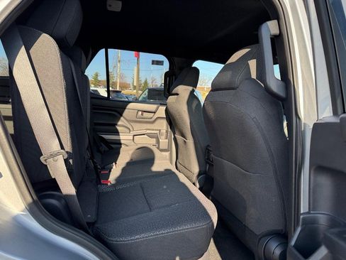 New 2025 Toyota 4Runner SR5 image 5