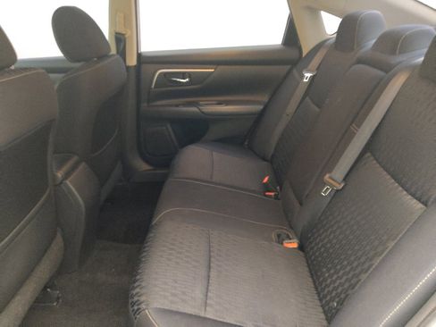 Used 2018 Nissan Altima 2.5 SV FWD image 18