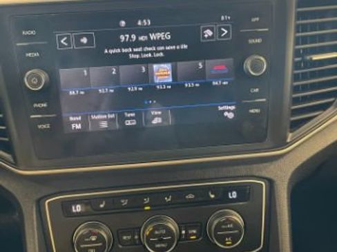 Used 2020 Volkswagen Atlas SE w/ Panoramic Sunroof Package FWD image 17