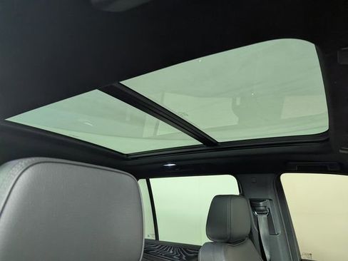 Used 2023 GMC Yukon XL Denali image 23