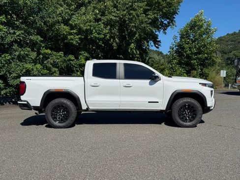 Used 2026 GMC Canyon Elevation w/ Convenience Package AWD/4WD image 24