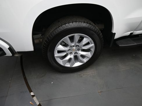 Certified 2026 Chevrolet Silverado 1500 Custom RWD image 11