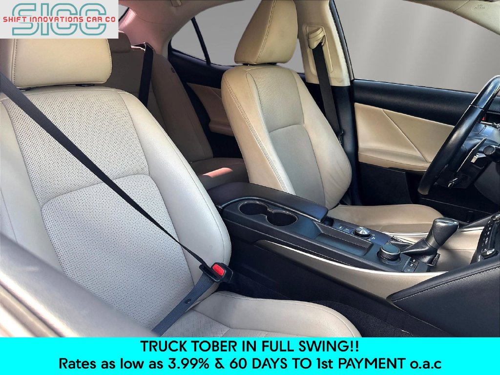 Used 2019 Lexus IS 300 RWD image 31