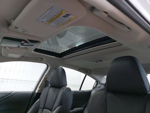 Used 2022 Subaru Legacy Limited image 40