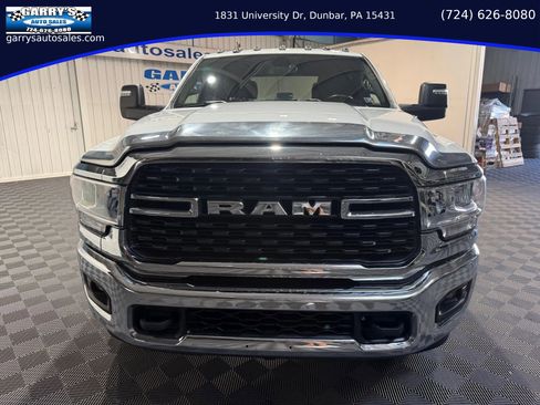 Used 2024 RAM 3500 Big Horn image 2