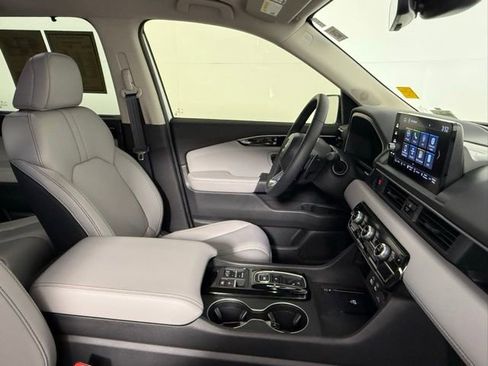 Used 2025 Honda Pilot EX-L image 57