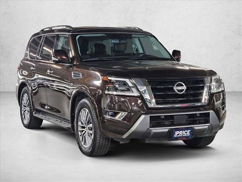 Used 2022 Nissan Armada SL w/ Captain's Chairs Package RWD image 3