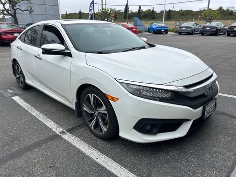 Used 2017 Honda Civic Touring image 1