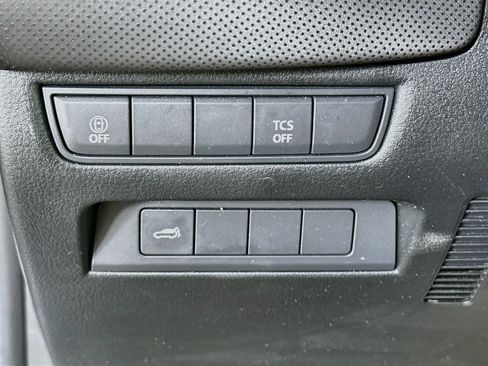 Used 2025 MAZDA CX-50 AWD 2.5 S w/ Premium Package image 17