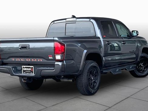 Used 2022 Toyota Tacoma SR5 w/ Technology Package RWD image 13