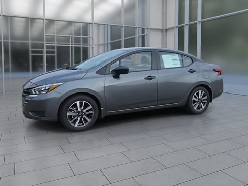 Certified 2025 Nissan Versa S w/ S Plus Package FWD image 4
