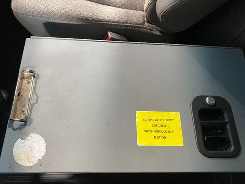 Used 2018 GMC Savana 3500 image 23