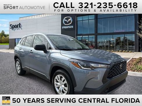 Used 2025 Toyota Corolla Cross L FWD image 1