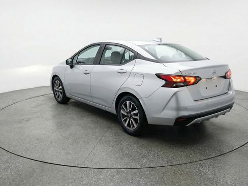 Used 2025 Nissan Versa SV image 6