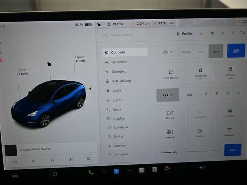 Used 2021 Tesla Model Y 2WD image 13