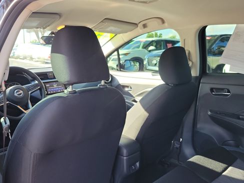 Used 2025 Nissan Versa SV w/ Trunk Package FWD image 12