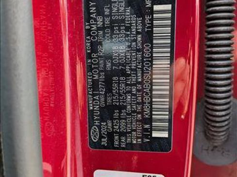 Used 2025 Hyundai Kona SEL AWD/4WD image 15