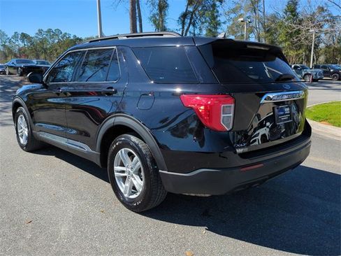 Used 2024 Ford Explorer XLT image 7