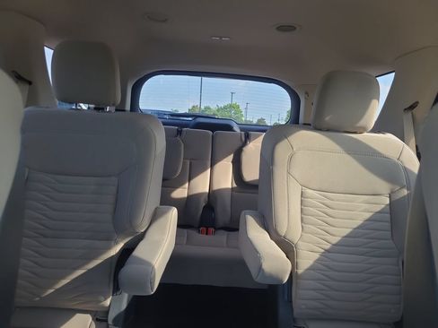 Used 2020 Ford Explorer XLT RWD image 33