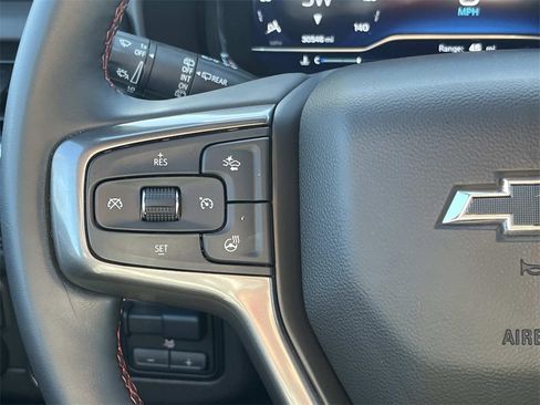 Used 2024 Chevrolet Suburban RST w/ Luxury Package image 21