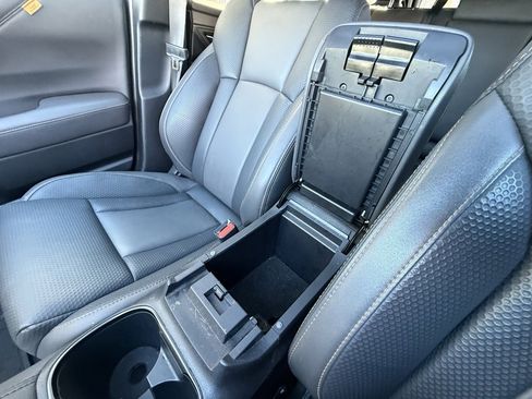 Used 2022 Subaru Outback Wilderness w/ Wilderness Package image 27