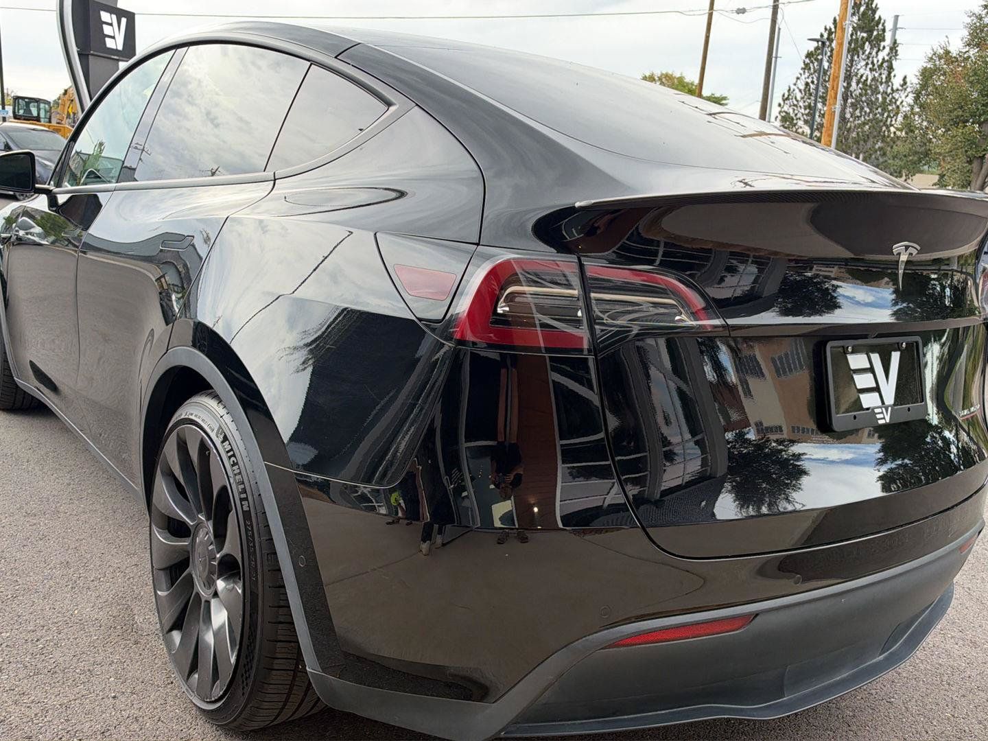 Used 2022 Tesla Model Y Performance AWD/4WD image 6