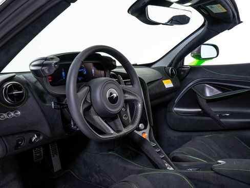 New 2027 McLaren 750S Spider RWD image 22