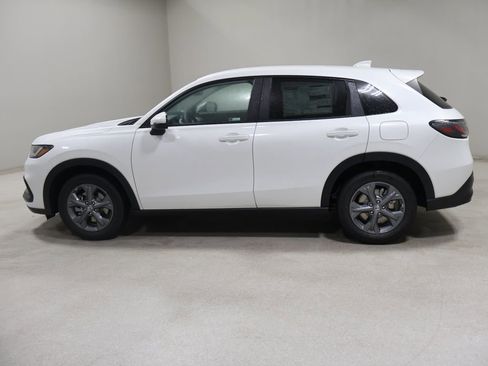 New 2026 Honda HR-V LX image 4