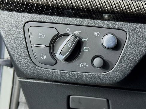 Used 2022 Audi SQ5 Prestige image 14