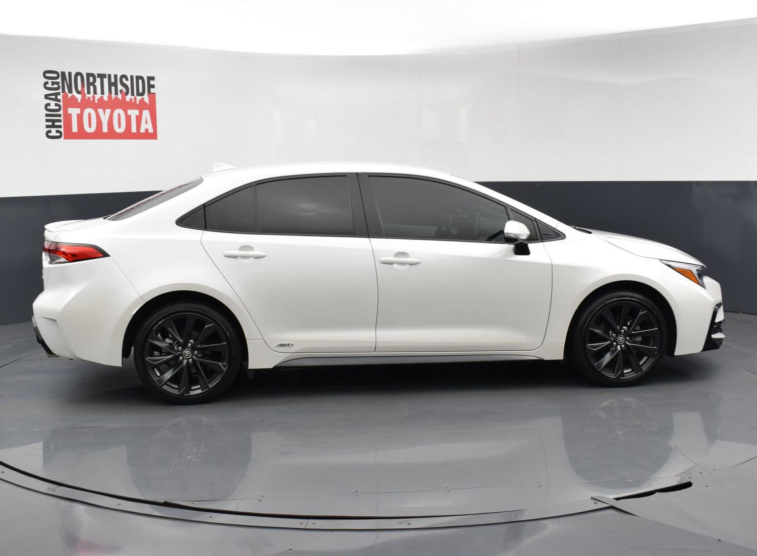 Used 2026 Toyota Corolla SE w/ SE Premium Package AWD/4WD image 5