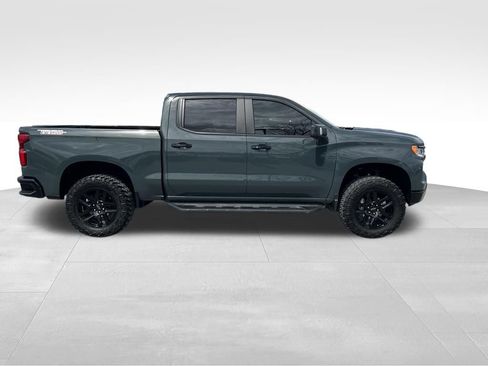 Used 2025 Chevrolet Silverado 1500 LT Trail Boss w/ Convenience Package II image 8