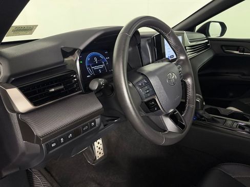 Used 2026 Toyota Camry SE w/ Convenience Package FWD image 11