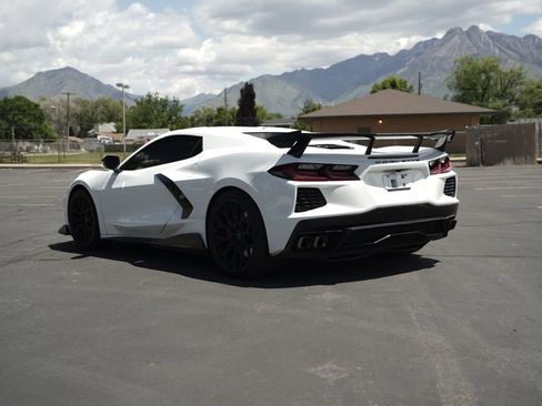 Used 2020 Chevrolet Corvette Stingray Premium Conv w/ 3LT Preferred Equipment Group RWD image 3