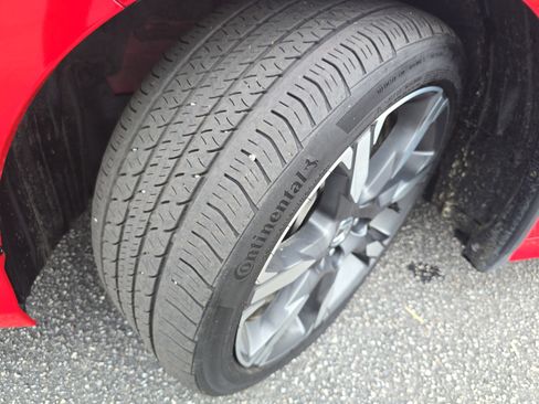 Used 2025 Honda Civic Sport image 32